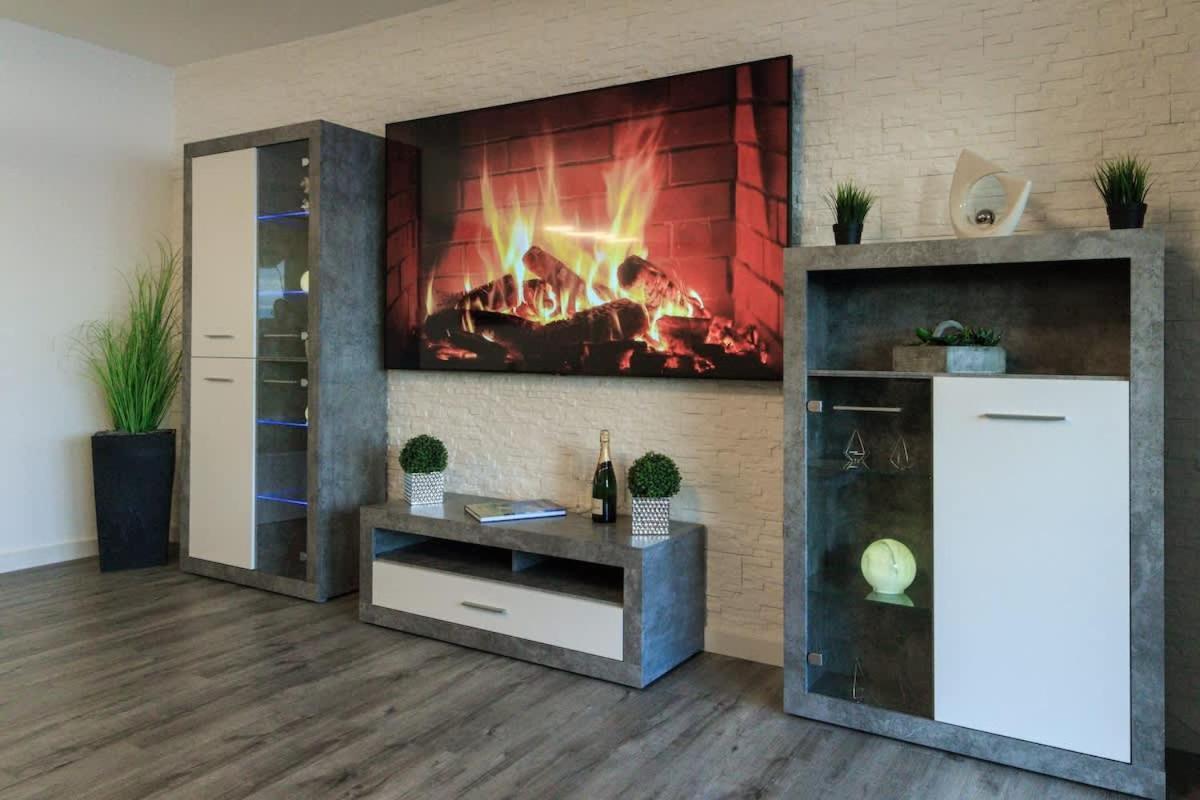 Relax-Apartment mit Indoor-Pool, Sauna, Massagesessel und Netflix Schonach im Schwarzwald Exterior foto
