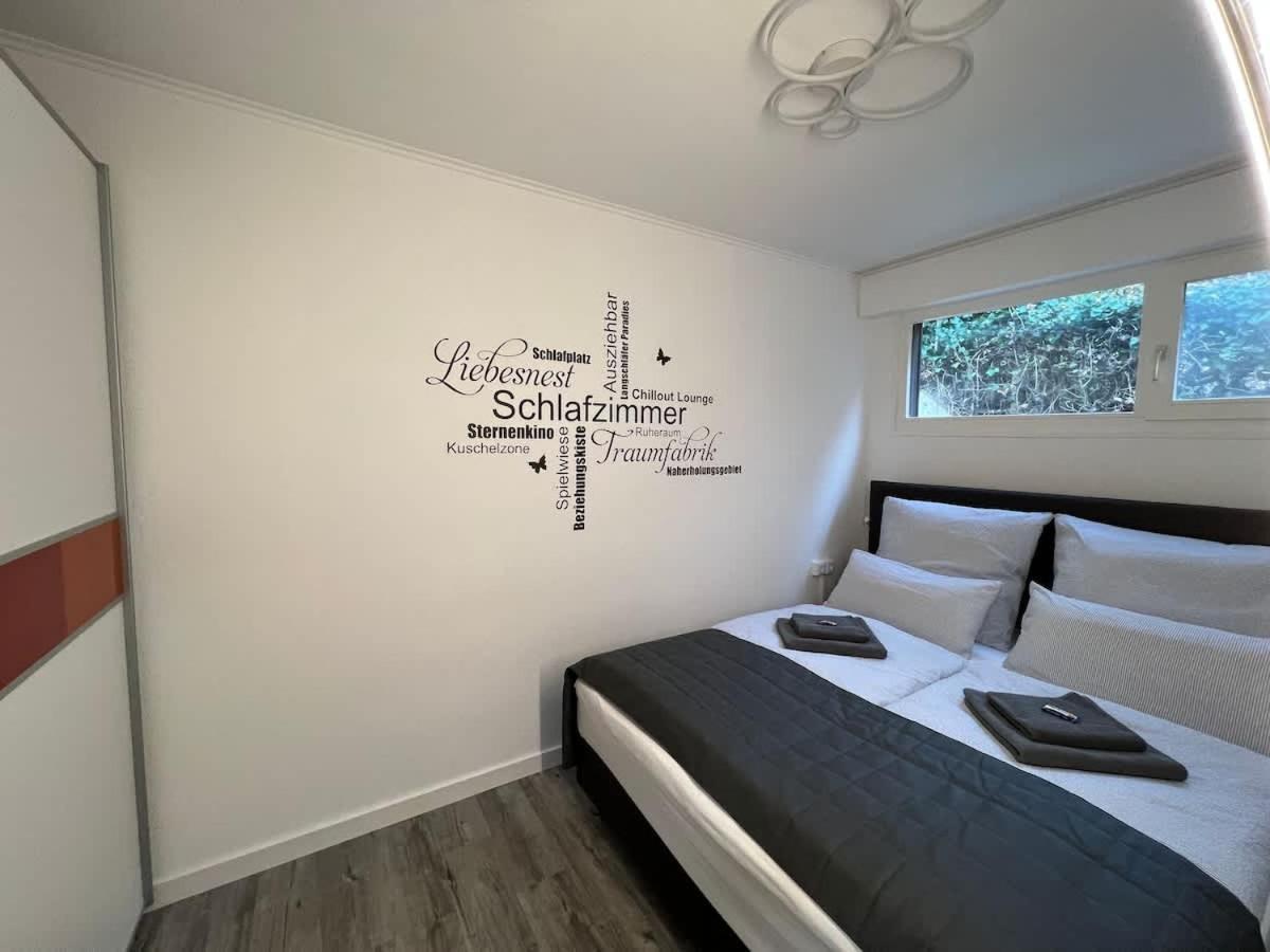 Relax-Apartment mit Indoor-Pool, Sauna, Massagesessel und Netflix Schonach im Schwarzwald Exterior foto