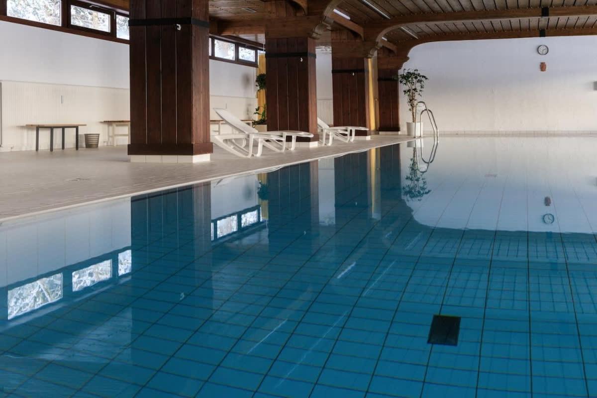 Relax-Apartment mit Indoor-Pool, Sauna, Massagesessel und Netflix Schonach im Schwarzwald Exterior foto