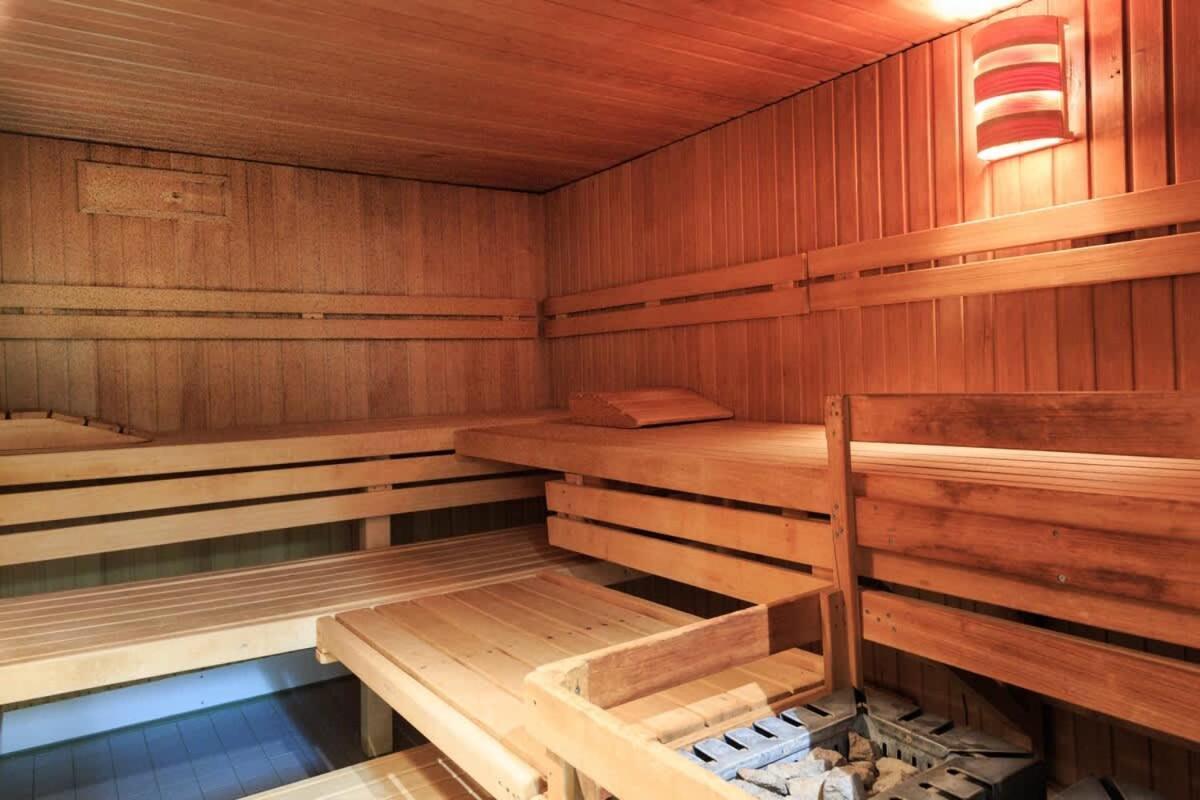 Relax-Apartment mit Indoor-Pool, Sauna, Massagesessel und Netflix Schonach im Schwarzwald Exterior foto