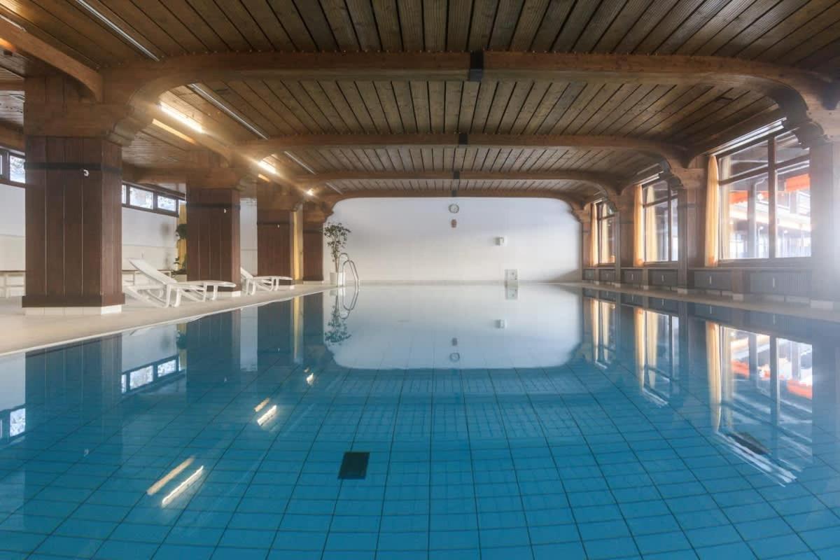 Relax-Apartment mit Indoor-Pool, Sauna, Massagesessel und Netflix Schonach im Schwarzwald Exterior foto