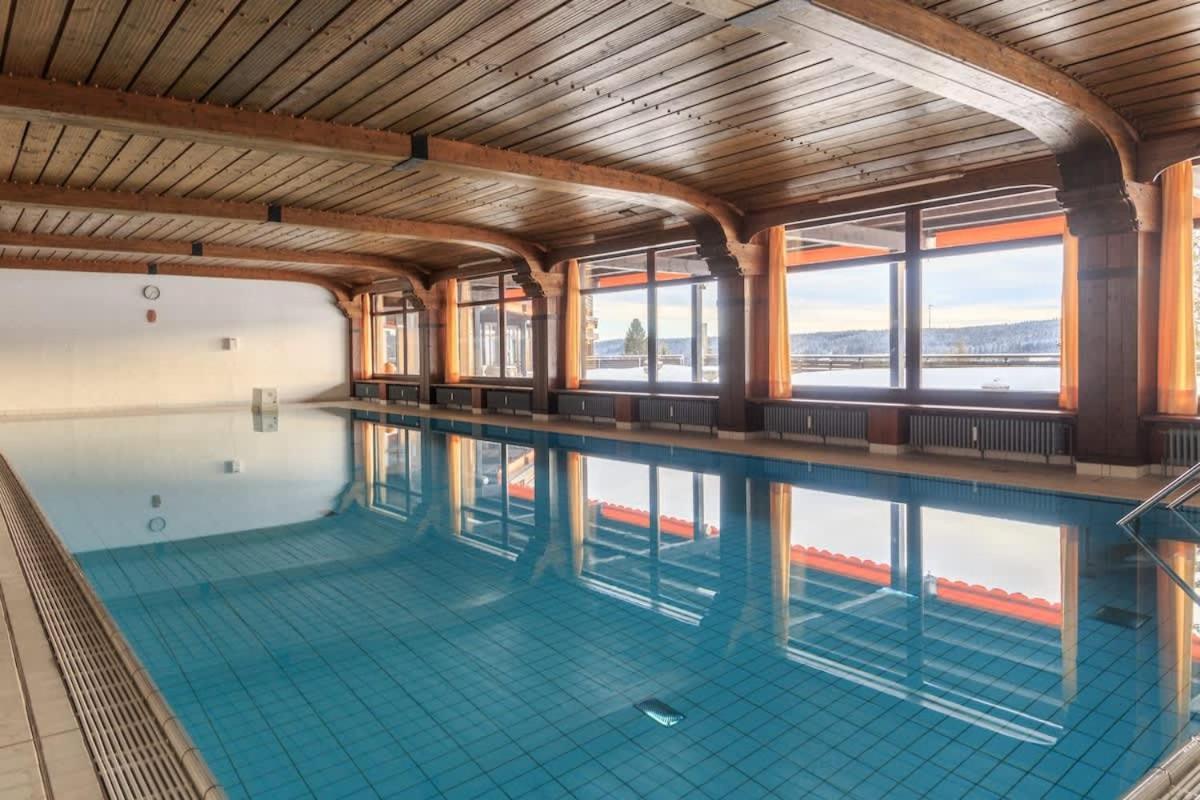 Relax-Apartment mit Indoor-Pool, Sauna, Massagesessel und Netflix Schonach im Schwarzwald Exterior foto