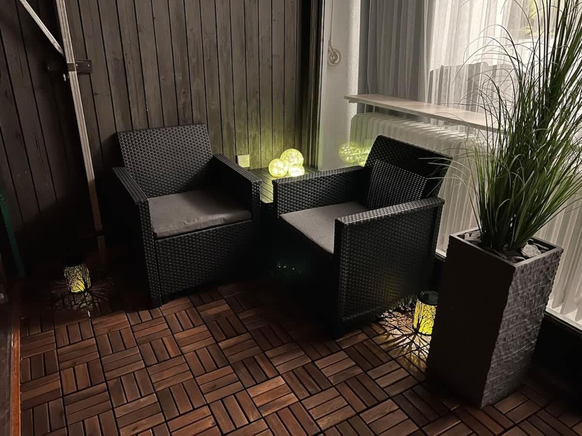 Relax-Apartment mit Indoor-Pool, Sauna, Massagesessel und Netflix Schonach im Schwarzwald Exterior foto