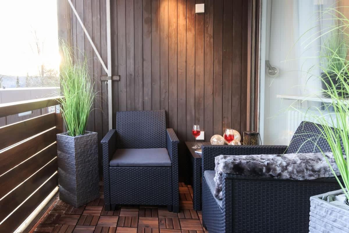 Relax-Apartment mit Indoor-Pool, Sauna, Massagesessel und Netflix Schonach im Schwarzwald Exterior foto