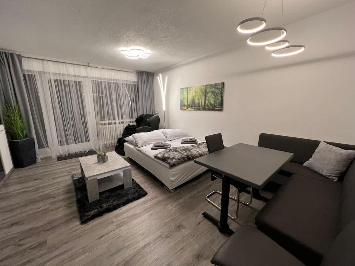 Relax-Apartment mit Indoor-Pool, Sauna, Massagesessel und Netflix Schonach im Schwarzwald Exterior foto