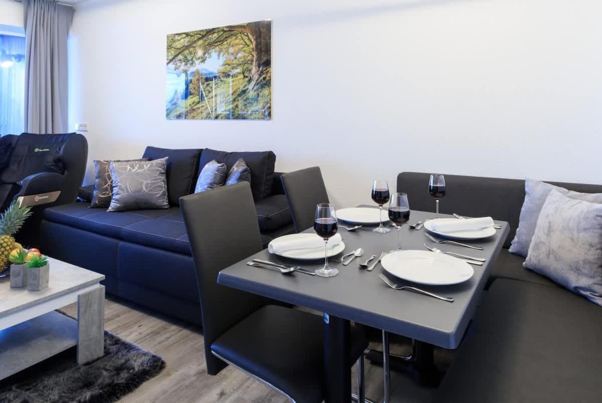 Relax-Apartment mit Indoor-Pool, Sauna, Massagesessel und Netflix Schonach im Schwarzwald Exterior foto