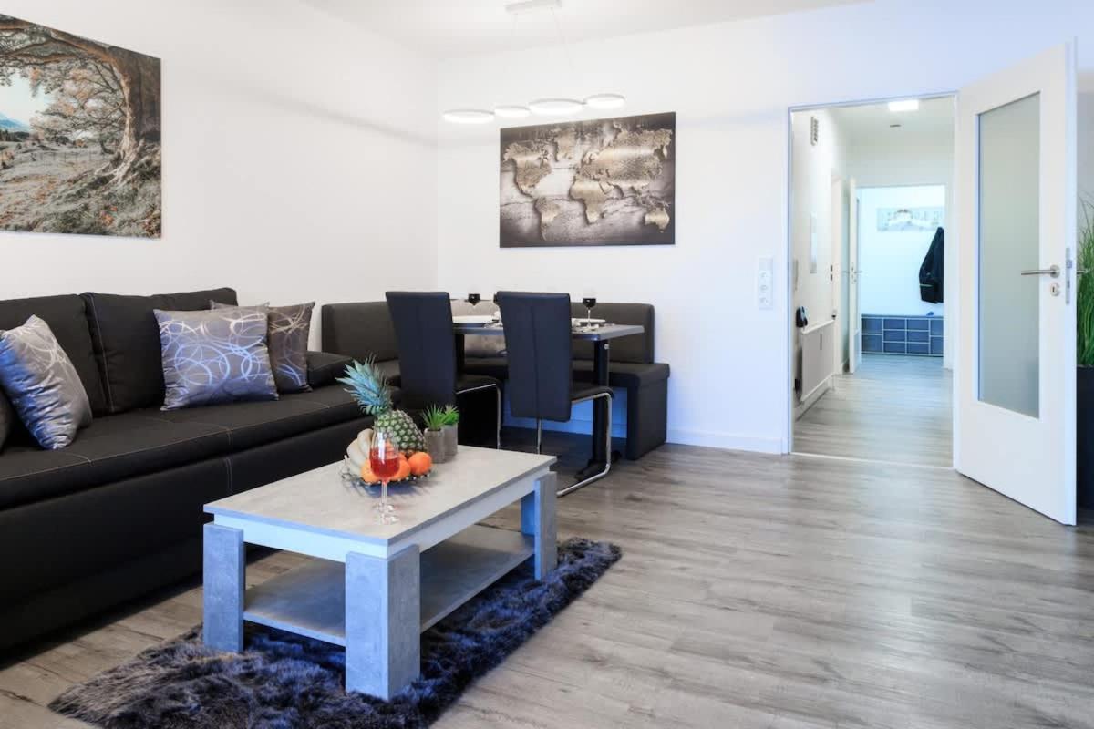 Relax-Apartment mit Indoor-Pool, Sauna, Massagesessel und Netflix Schonach im Schwarzwald Exterior foto