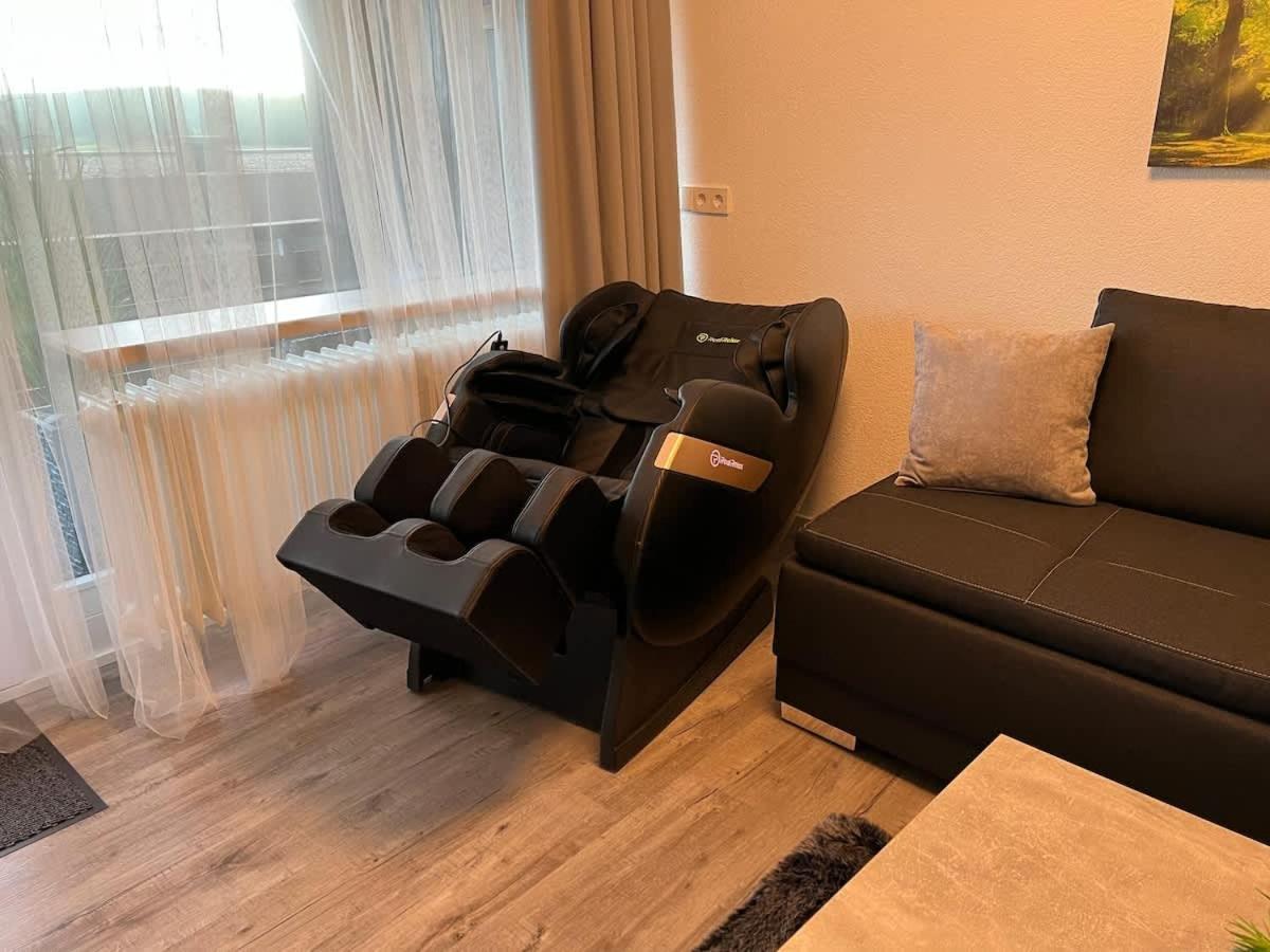 Relax-Apartment mit Indoor-Pool, Sauna, Massagesessel und Netflix Schonach im Schwarzwald Exterior foto