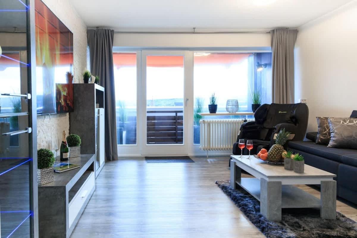 Relax-Apartment mit Indoor-Pool, Sauna, Massagesessel und Netflix Schonach im Schwarzwald Exterior foto