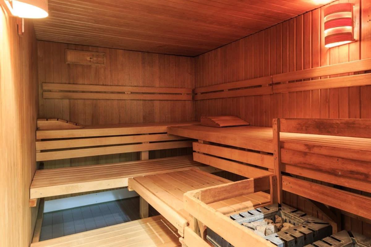 Relax-Apartment mit Indoor-Pool, Sauna, Massagesessel und Netflix Schonach im Schwarzwald Exterior foto